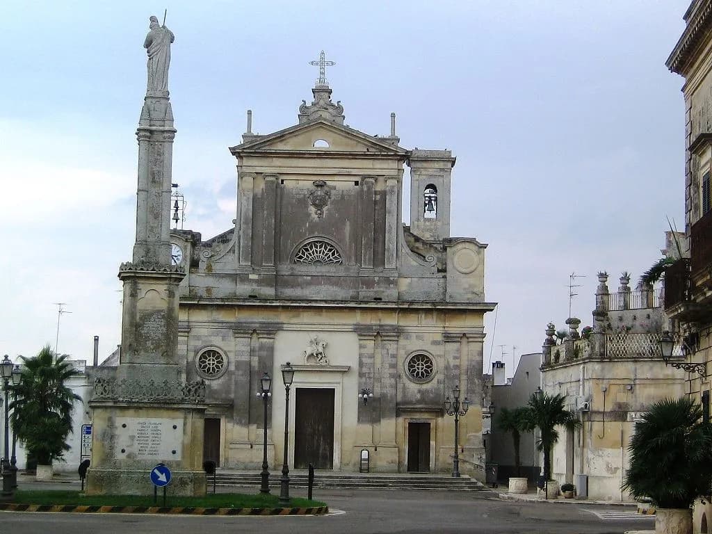 Piazza San Giorgio a Bagnolo del Salento